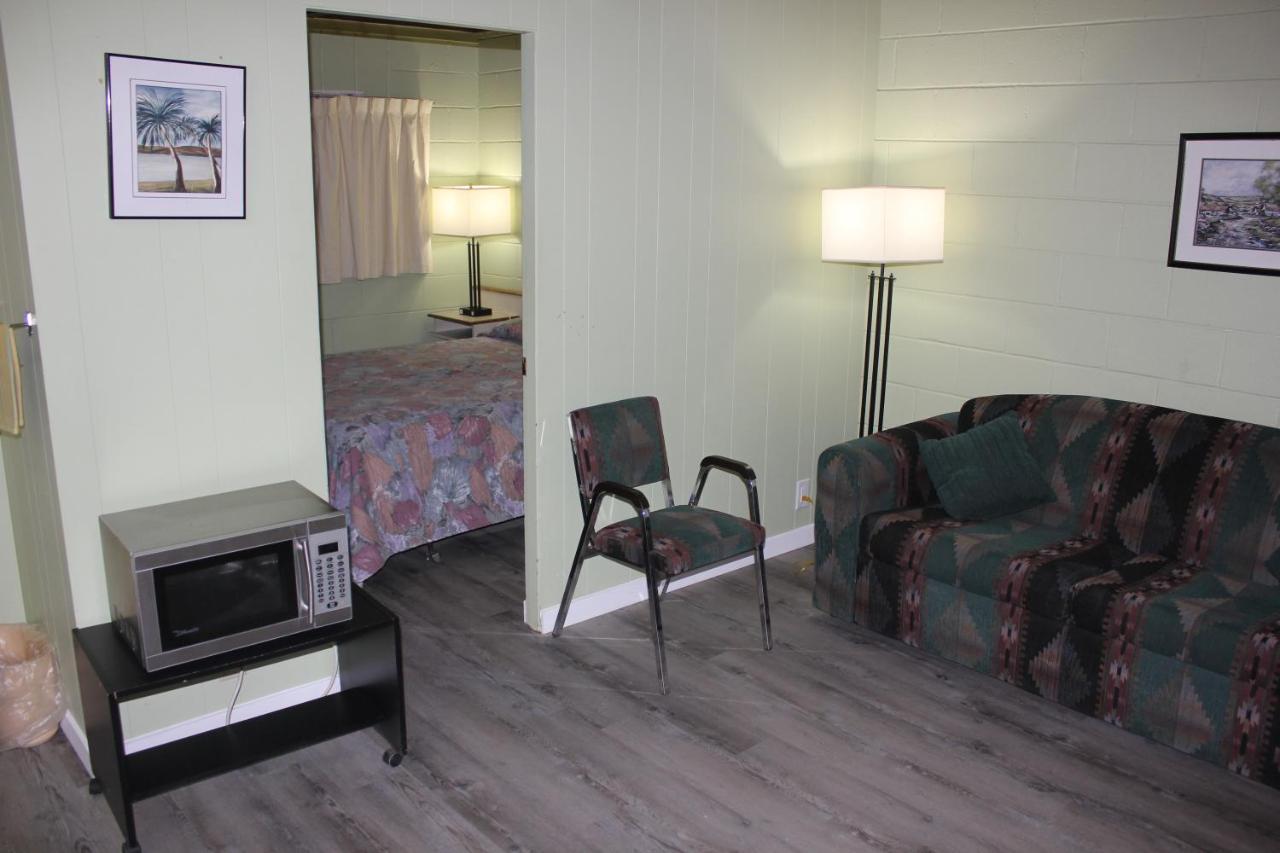 Flamingo Motel Penticton Esterno foto