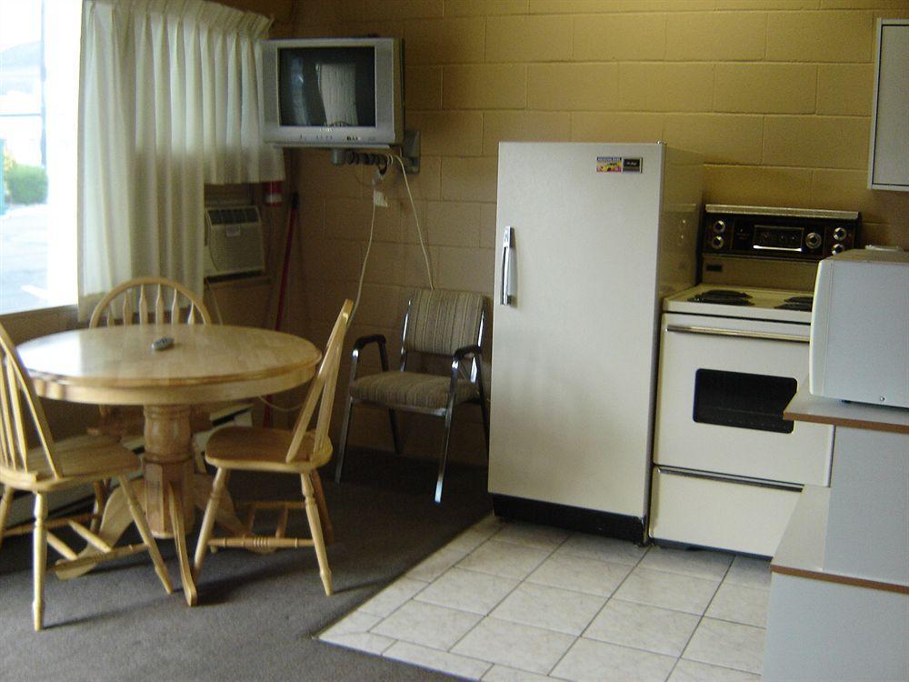 Flamingo Motel Penticton Esterno foto