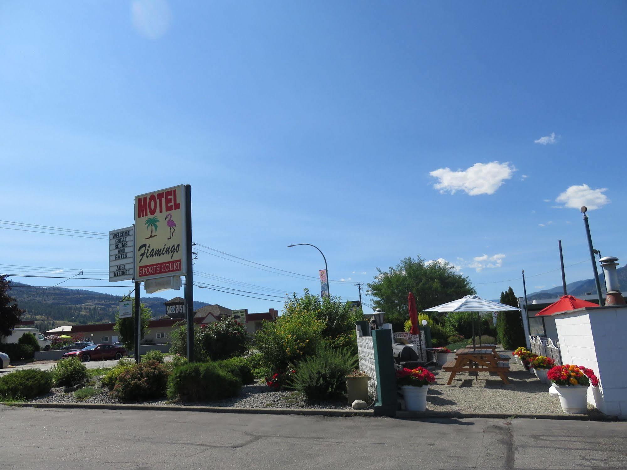 Flamingo Motel Penticton Esterno foto