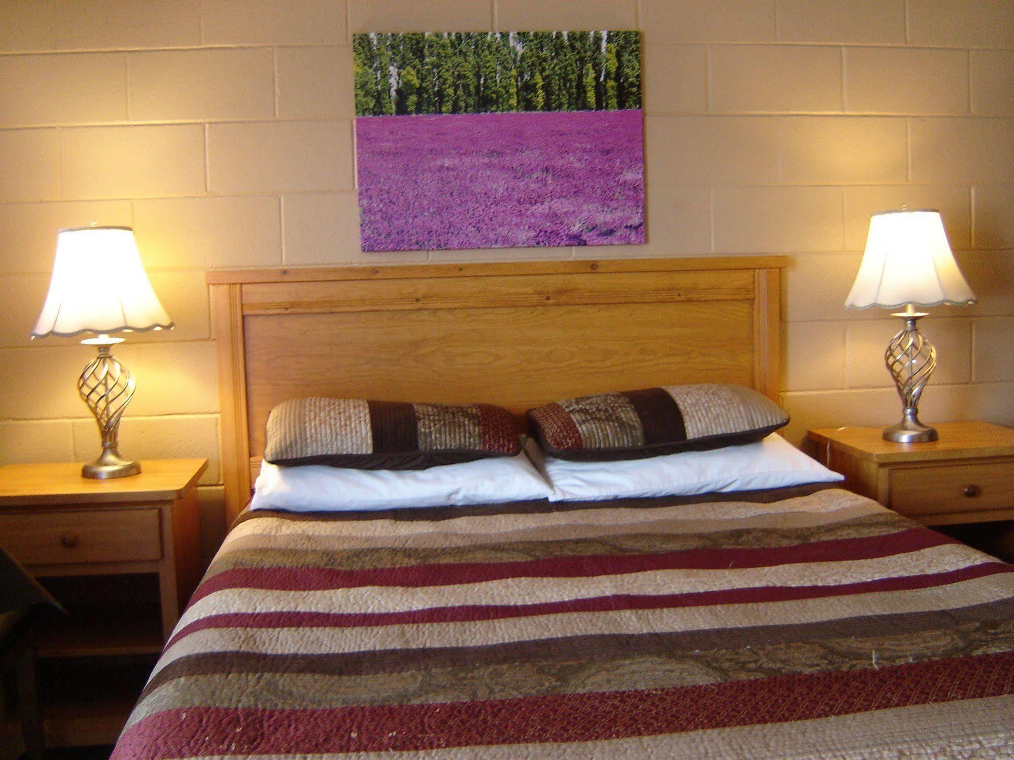 Flamingo Motel Penticton Esterno foto