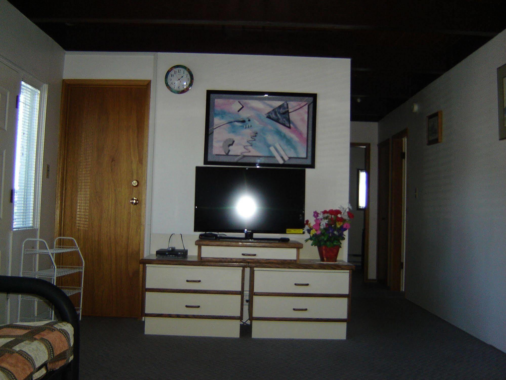 Flamingo Motel Penticton Esterno foto